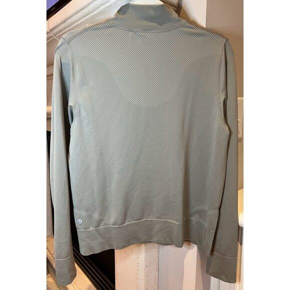 Lululemon Swiftly Tech Relaxed Half Zip Pullover Gull Gray Sage Size Medium - Picture 6 of 10